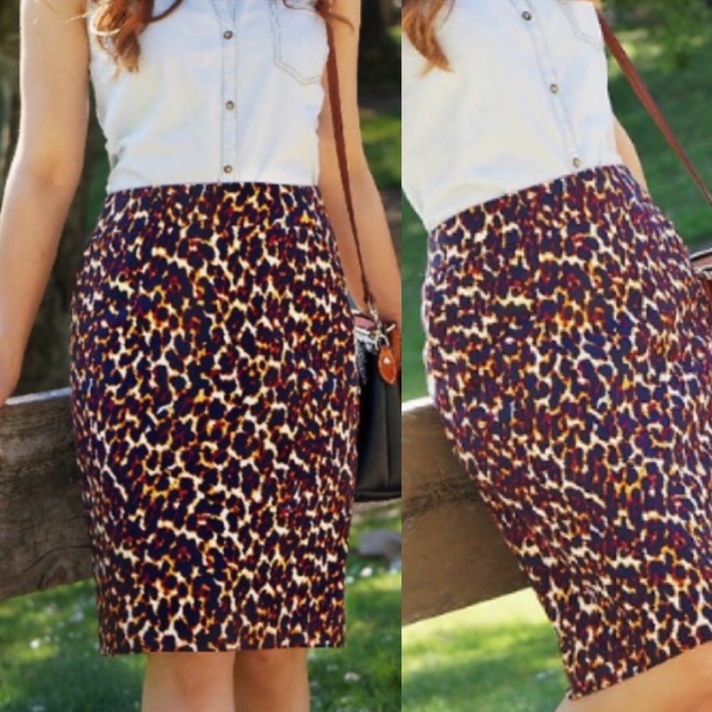 NWOT Merona leopard print pencil skirt ❤️